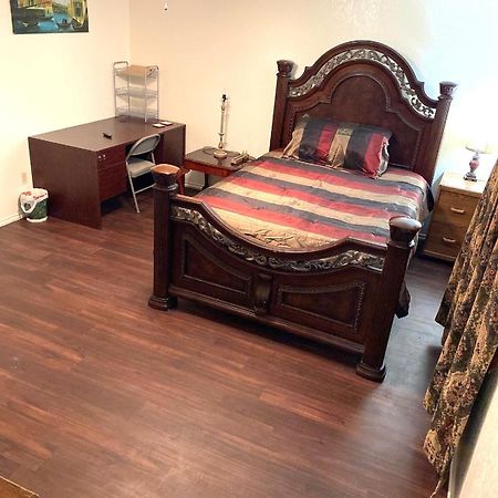 Homestayyy Dallas Bagian luar foto