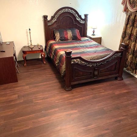 Homestayyy Dallas Bagian luar foto