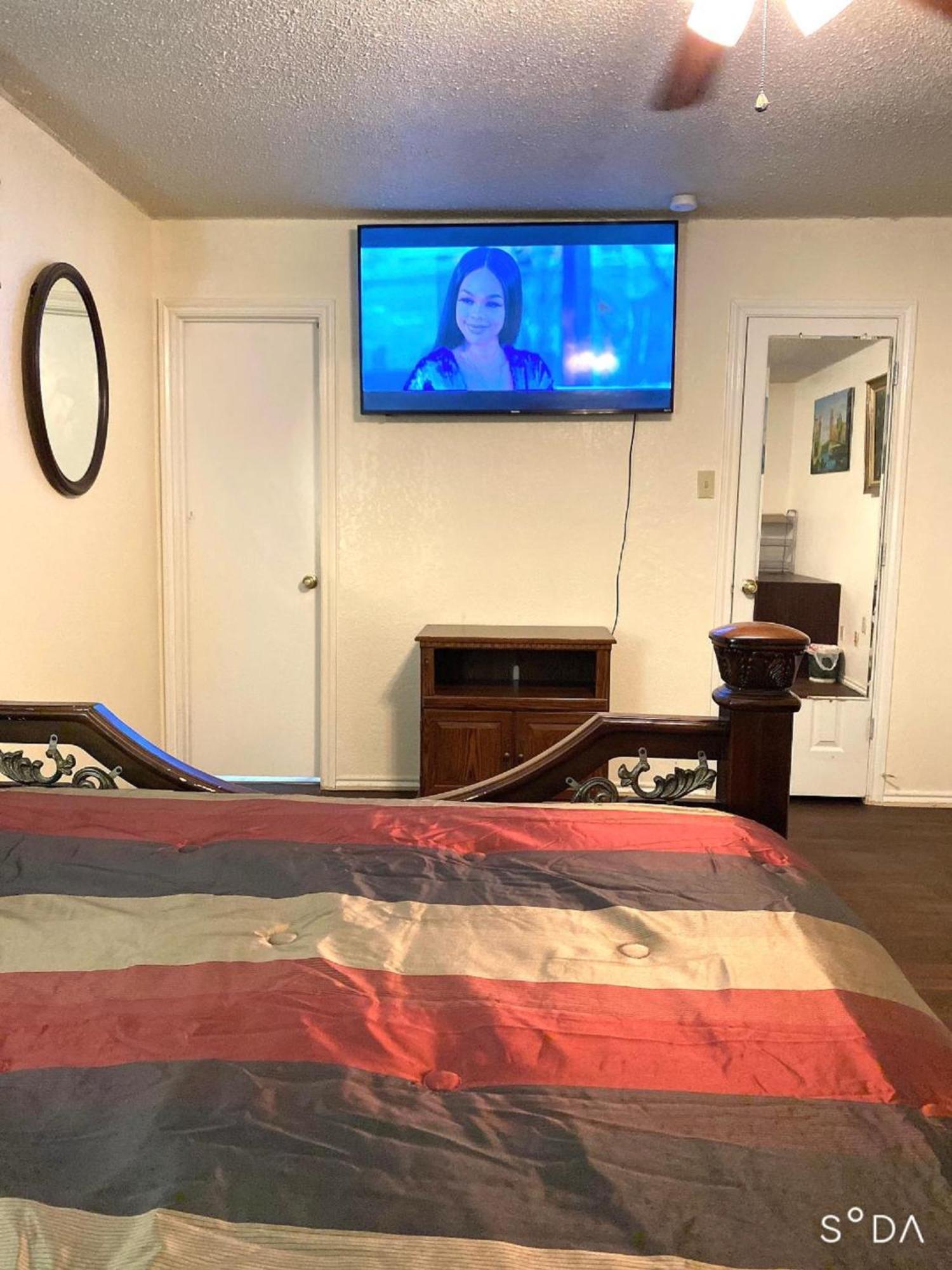 Homestayyy Dallas Bagian luar foto
